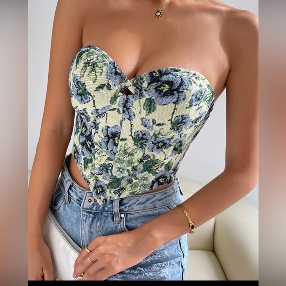 SHEIN Floral Print Crisscross Hanky Hem Bustier Tube Top - Picture 3 of 7